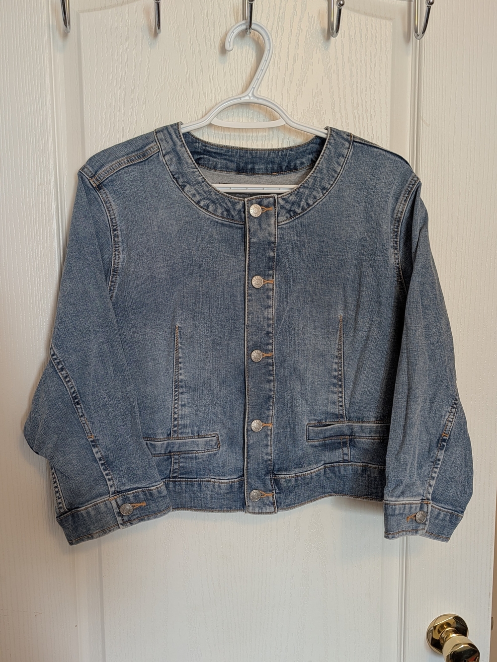 Torrid Light Wash Collarless Denim Jacket - Blue